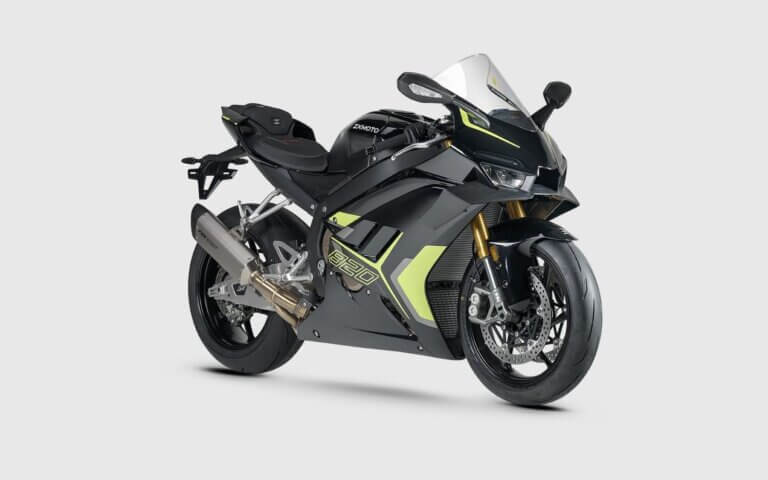 820 RR - CHF 8990.- - 1
